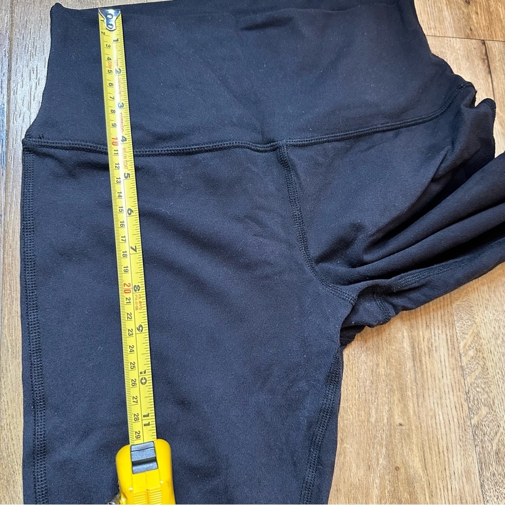 Alo Yoga Goddess Ribbed Ruched Leggings Gray & Black - Picture 12 of 14